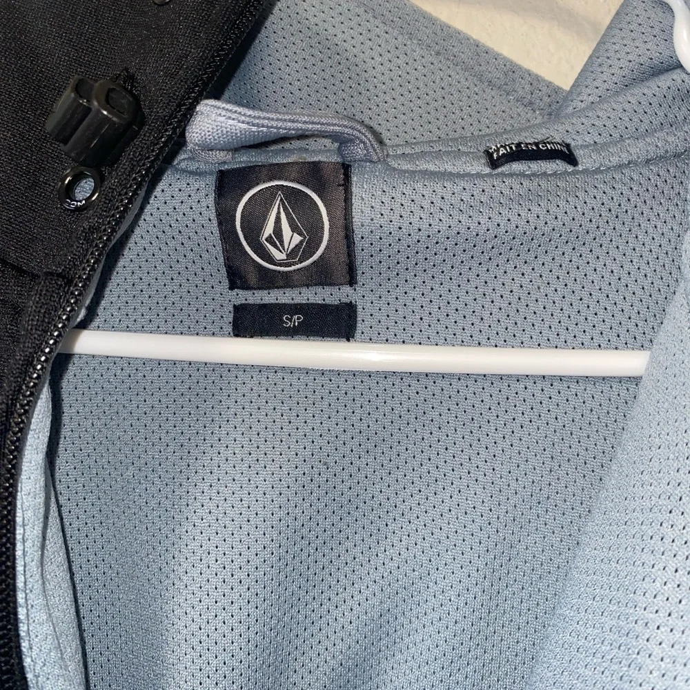 Volcom Sweatshirt - Picture 3 of 3